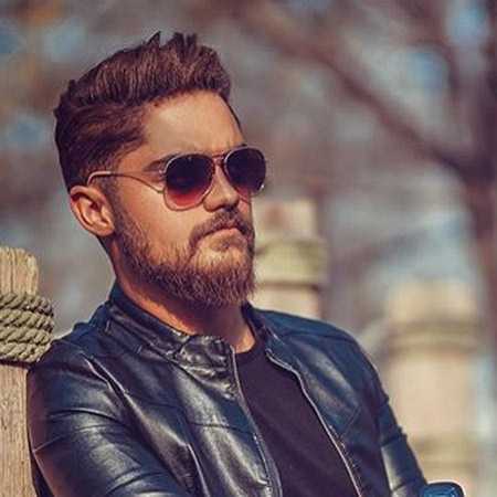 وسط برف و زمستون با تو انگاری توی گرمی مردادم